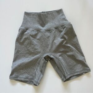 PTULA Workout Shorts 6” sz S